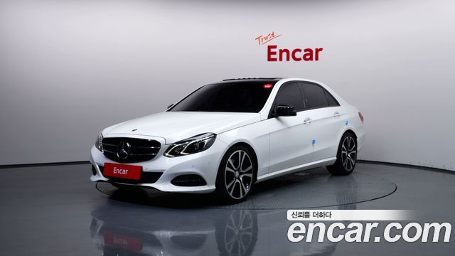 Mercedes-Benz E-Class E220 Bluetec Avantgarde Sport — пробег 104 884 км — фото 1 из 5