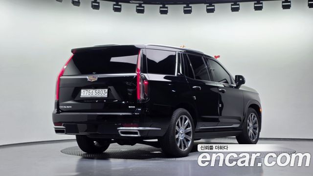 Cadillac Escalade 6.2 Premium Luxury Platinum — пробег 28 377 км — фото 2 из 5