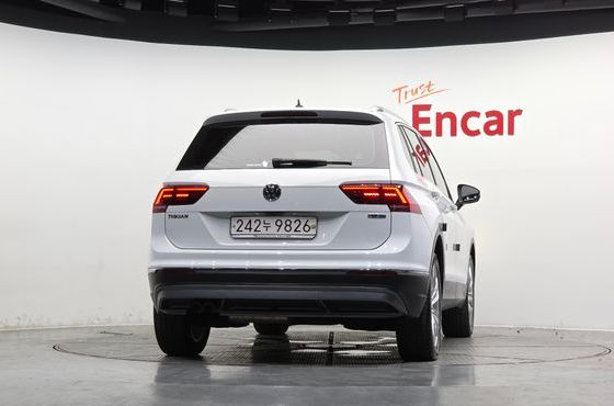 Volkswagen Tiguan 2.0 TDI 4Motion Prestige — пробег 56 992 км — фото 4 из 5