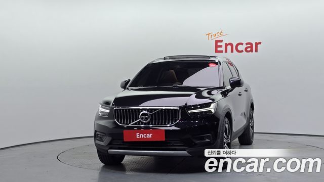 Volvo XC40 B4 Inscription — пробег 50 970 км — фото 3 из 5
