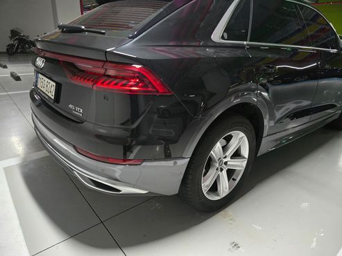 Audi Q8 45 TDI Quattro Premium — пробег 190 000 км — фото 2 из 5