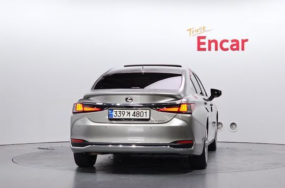 Lexus ES Executive — пробег 66 769 км — фото 4 из 5