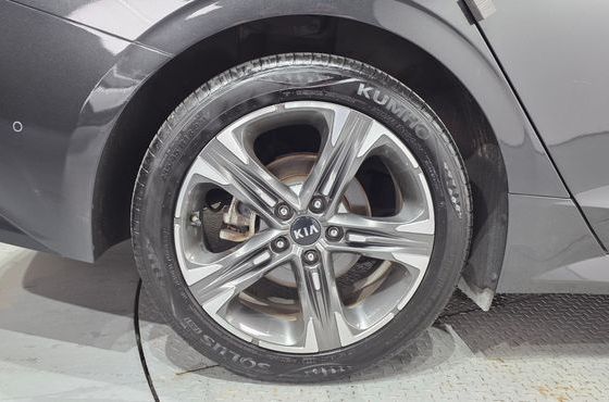 Kia K5 2.0 Signature — пробег 83 119 км — фото 5 из 5