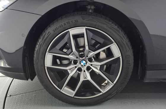 BMW 5-Series 530i xDrive — пробег 21 181 км — фото 5 из 5