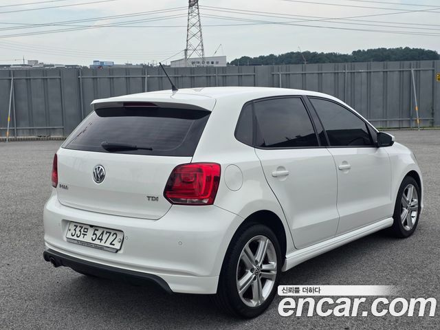 Volkswagen Polo 1.6 TDI R-Line 5th — пробег 137 680 км — фото 4 из 5