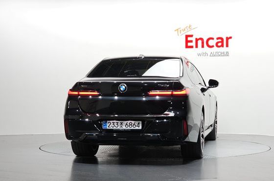 BMW 7-Series 740d xDrive M Sport — пробег 21 044 км — фото 4 из 5