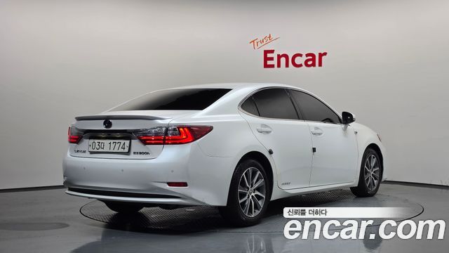 Lexus ES Executive XV60 — пробег 108 587 км — фото 2 из 5