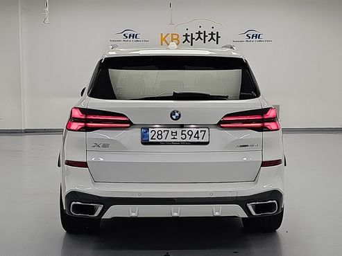 BMW X5 xDrive 40i M Sport — пробег 10 290 км — фото 3 из 5