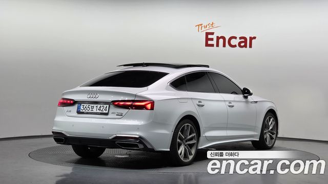 Audi A5 40 TFSI Quattro Premium Sportback — пробег 9 007 км — фото 2 из 5