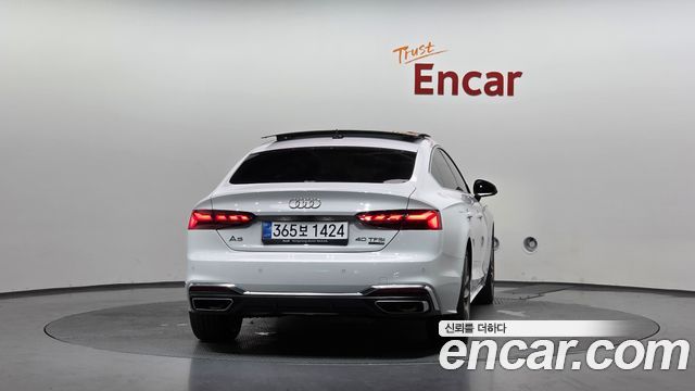 Audi A5 40 TFSI Quattro Premium Sportback — пробег 9 007 км — фото 4 из 5