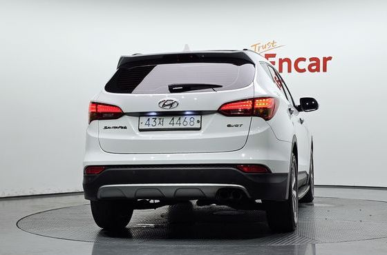 Hyundai Santafe Diesel(e-VGT) 2.0 2WD Premium — пробег 173 600 км — фото 4 из 5