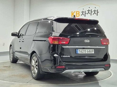 Kia Carnival 9-Seater Noblesse Special — пробег 121 786 км — фото 2 из 5