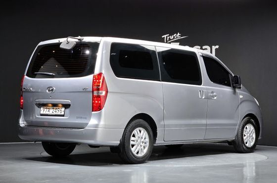 Hyundai Starex 5-Seater VAN Smart — пробег 178 575 км — фото 2 из 5