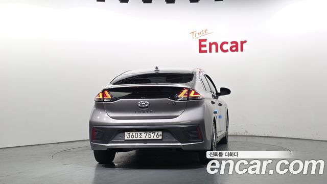 Hyundai Ioniq из Кореи Encar