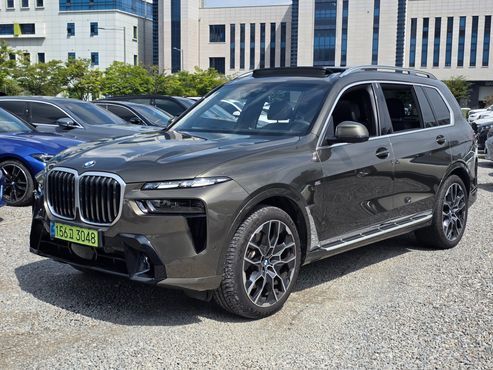 BMW X7 xDrive 40i M Sport 6STR — пробег 10 240 км — фото 1 из 5