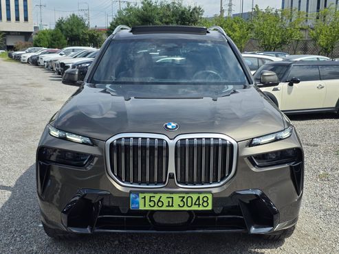 BMW X7 xDrive 40i M Sport 6STR — пробег 10 240 км — фото 3 из 5