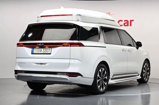 Kia Carnival Diesel 9-Seater Hi-Limousine Signature — пробег 78 009 км — фото 2 из 5