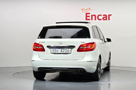 Mercedes-Benz B-Class B200 CDI Blue efficiency Sport pack — пробег 145 936 км — фото 4 из 5