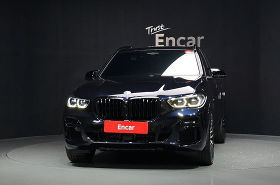 BMW X5 M50i — пробег 64 377 км — фото 3 из 5