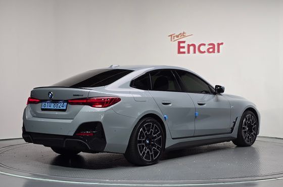 BMW i4 eDrive40 M Sports Pro — пробег 13 314 км — фото 2 из 5