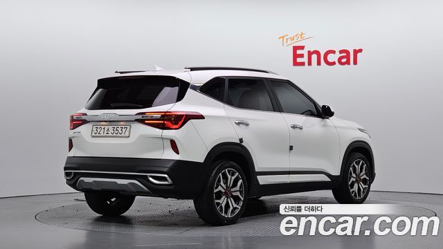 Kia Seltos из Кореи Encar