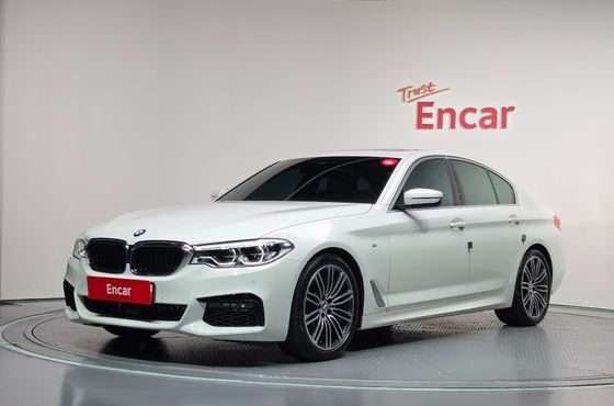 BMW 5-Series 520d M Sport Package Plus — пробег 35 725 км — фото 1 из 5