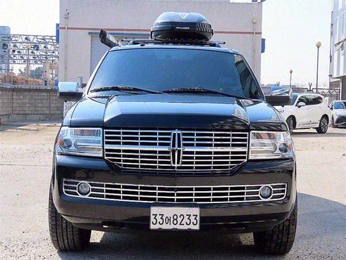 Lincoln Navigator 5.4L V8 — пробег 34 053 км — фото 2 из 5