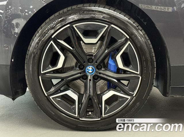 BMW iX xDrive40 First Edition — пробег 98 469 км — фото 5 из 5