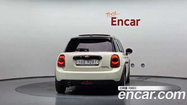 Mini Cooper 5Door HIGH 3rd — пробег 47 518 км — фото 4 из 5