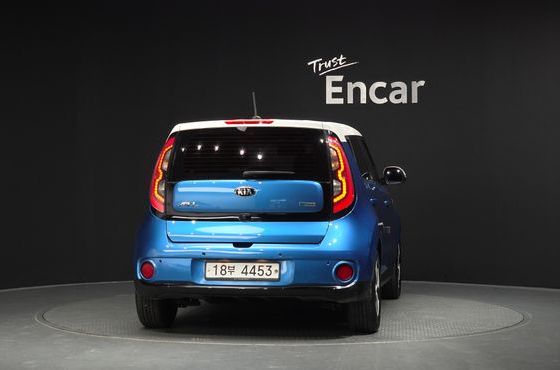 Kia Soul EV — пробег 156 890 км — фото 4 из 5