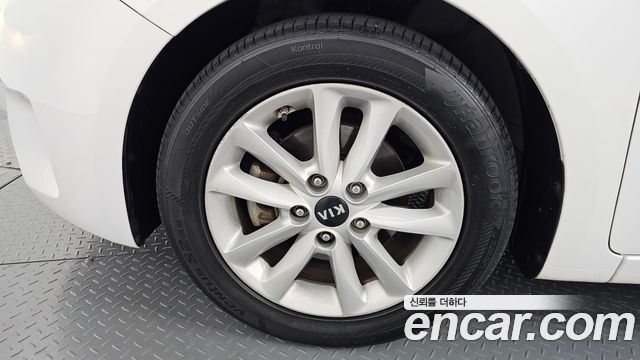 Kia K3 из Кореи Encar
