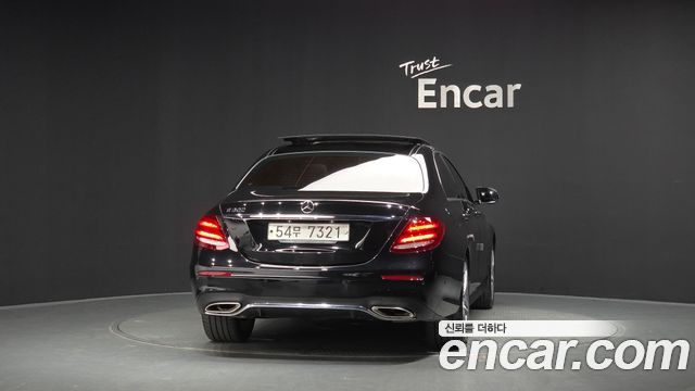 Mercedes-Benz E-Class из Кореи Encar