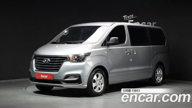 Hyundai Starex Wagon 11-Seater Smart — пробег 173 667 км — фото 1 из 5