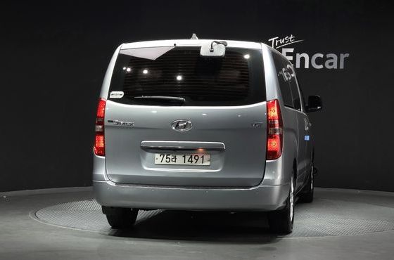 Hyundai Starex Wagon 11-Seater Smart — пробег 173 667 км — фото 4 из 5