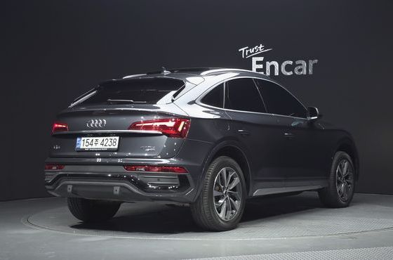 Audi Q5 40 TDI Quattro Sportback — пробег 42 426 км — фото 2 из 5