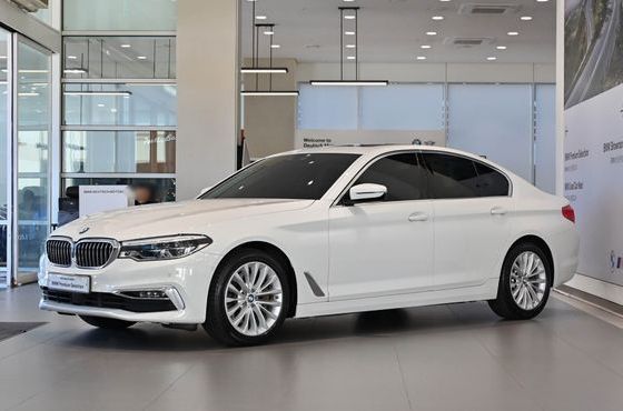 BMW 5-Series 530i Luxury — пробег 151 088 км — фото 1 из 5