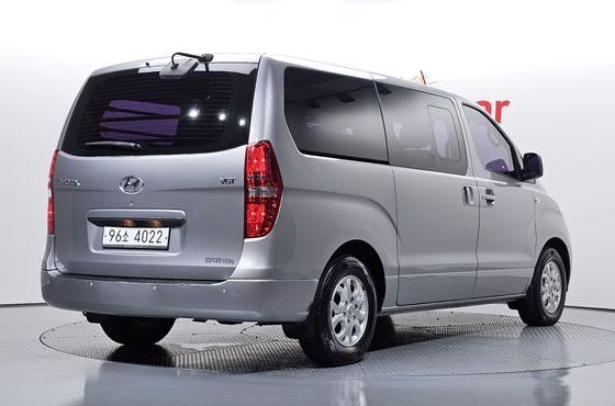 Hyundai Starex 5-Seater VAN CVX Premium — пробег 208 458 км — фото 2 из 5