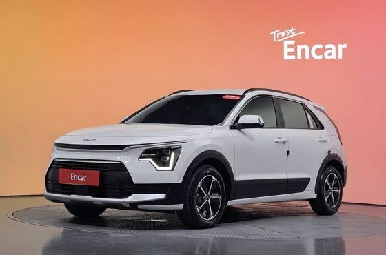 Kia Niro Best Selection — пробег 7 442 км — фото 1 из 5