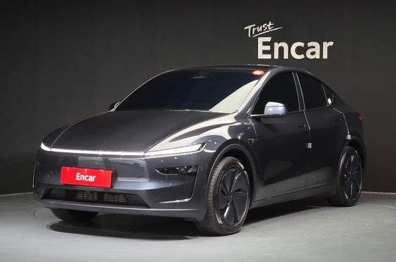 Tesla Model Y Premium Long Range AWD — пробег 14 231 км — фото 1 из 5