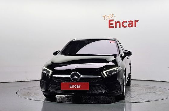 Mercedes-Benz A-Class A220 Sedan — пробег 28 960 км — фото 3 из 5