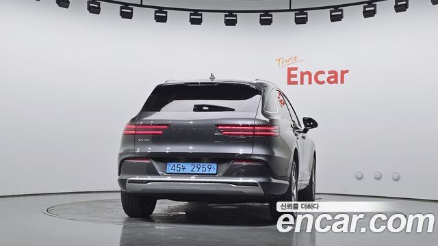 Genesis GV70 из Кореи Encar