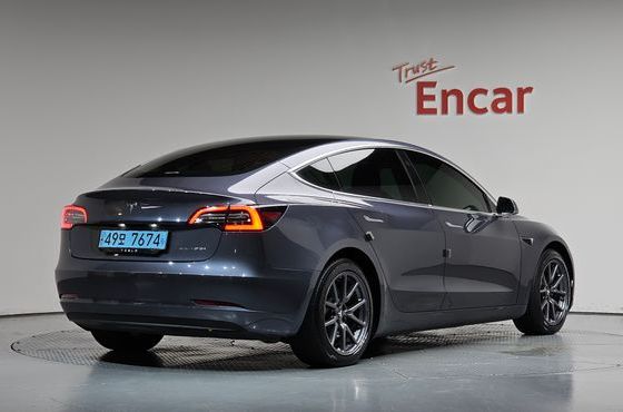 Tesla Model 3 Long Range AWD — пробег 66 351 км — фото 2 из 5