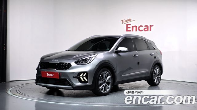 Kia Niro 1.6 HEV Signature — пробег 42 291 км — фото 1 из 5