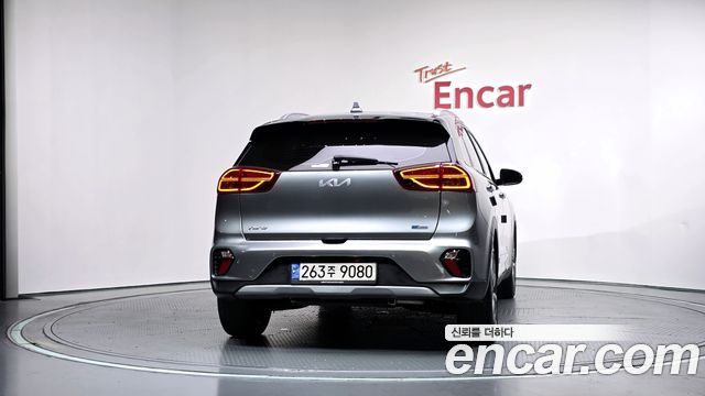 Kia Niro 1.6 HEV Signature — пробег 42 291 км — фото 4 из 5