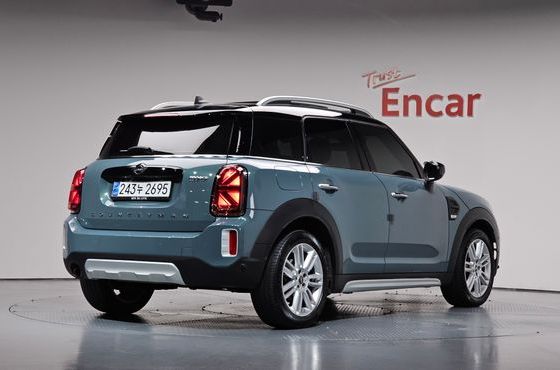Mini Countryman Classic Plus Launch Pack 2nd Gen — пробег 33 737 км — фото 2 из 5
