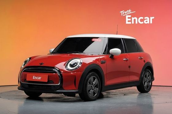 Mini Cooper 5Door Classic Third Generation — пробег 22 371 км — фото 1 из 5