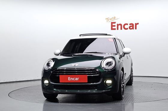 Mini Cooper 5Door Standard 3rd — пробег 111 844 км — фото 3 из 5