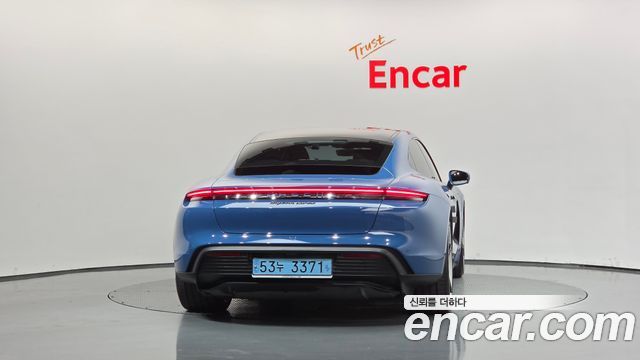 Porsche Taycan из Кореи Encar