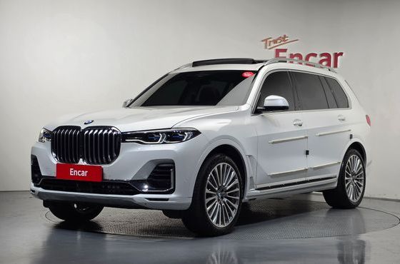 BMW X7 xDrive 40i Design Pure Excellence 7-Seater — пробег 41 430 км — фото 1 из 5