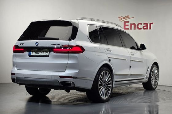 BMW X7 xDrive 40i Design Pure Excellence 7-Seater — пробег 41 430 км — фото 2 из 5